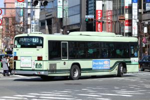京都市バス いすゞエルガ QKG-LV234N3 3053号車 73系統 京都駅前にて