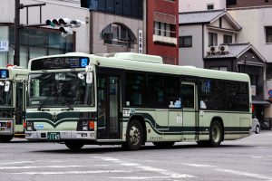 京都市バス いすゞPJ-LV234N1 1165号車 3系統 四条堀川にて