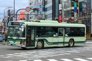 京都市バス 日野PJ-KV234N1 1493号車 73系統 京都駅前にて