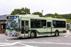 京都市バス 西工96MC PDG-RA273MAN 2047号車 5系統 国際会館駅前にて
