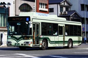 京都市バス 日野 LJG-HU8JMGP 2531号車 11系統 四条堀川にて