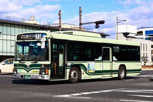 京都市バス いすゞQKG-LV234N3 3044号車 73系統 五条七本松にて