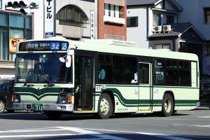 京都市バス いすゞエルガType-B KL-LV834L1 312号車 32系統 四条堀川にて