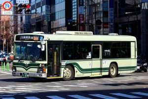 京都市バス いすゞエルガType-B KL-LV834L1 684号車 205系統 京都駅前にて