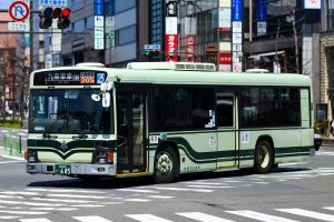 京都市バス いすゞエルガType-B KL-LV834L1 685号車 205系統 京都駅前にて