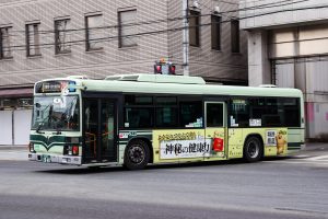 京都市バス いすゞQKG-LV234N3 2840号車 205系統 北大路BTにて