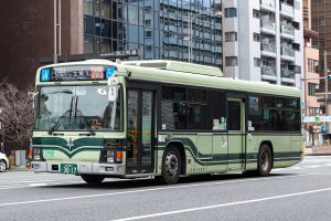 京都市バス いすゞQKG-LV234N3 3017号車 205系統 御池笹屋町にて