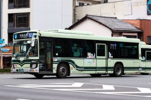 京都市バス いすゞ2代目エルガ QDG-LV290N1 3192号車 13系統 四条堀川にて