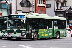 京都市バス いすゞ2代目エルガ QDG-LV290N1 3356号車 11系統 四条堀川にて