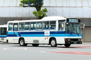 宮崎交通 日野レインボーRR (P-RR172CA) 913号車