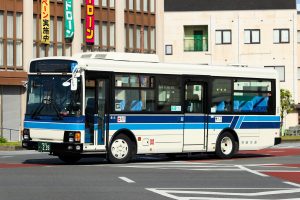 宮崎交通 いすゞエルガミオ (PA-LR234J1改) 235号車