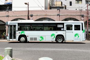 鹿児島交通 西工96MC(KC-HU3KLCA･鹿児島200 か 1310･元神戸市交通局)の公式側側面写真。2020年8月撮影。