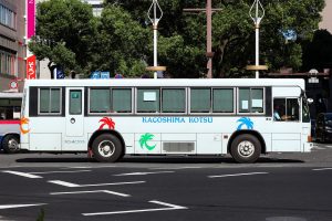 鹿児島交通 いすゞキュービック ツーステップ(KC-LV380L･鹿児島200 か 1540･元神奈川中央交通)の非公式側面写真。2020年8月撮影。