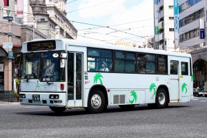 鹿児島交通 西工96MC(KC-HU3KLCA･鹿児島200 か 1681･元神戸市交通局)の公式側型式写真。2020年8月撮影。