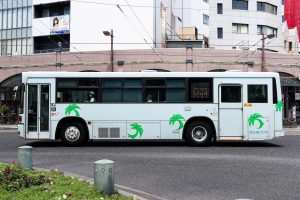鹿児島交通 西工96MC(KC-HU3KLCA･鹿児島200 か 1681･元神戸市交通局)の公式側側面写真。2020年8月撮影。