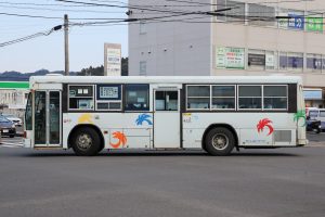 鹿児島交通 いすゞキュービック(KC-LV380L･鹿児島200 か 1031･元国際興業)の公式側面写真。2025年1月撮影。