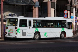 鹿児島交通 西工96MC(KC-HU3KLCA･鹿児島200 か 1310･元神戸市交通局)のリア写真。2025年1月撮影。