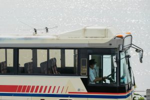 船木鉄道バス 日野レインボーRR(P-RR172BA) 山口22 う 2496 屋根にアンテナが見える （2021年7月）