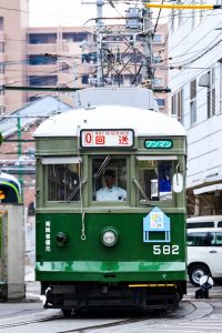 広島電鉄570形 582号車 千田車庫付近にて ※許可を得て撮影 2015年8月撮影。