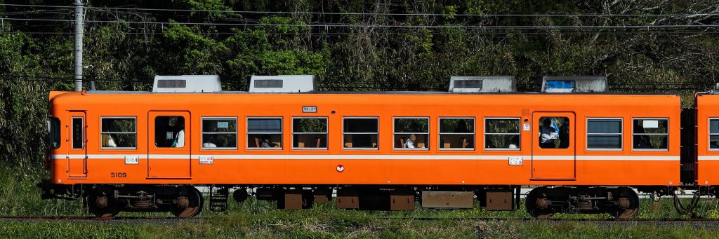 一畑電鉄5000系 5009編成 5109号車(2025年5月撮影) 側面サイドビュー ←松江温泉･出雲大社前|一畑口→