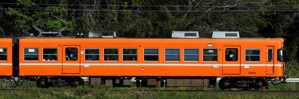 一畑電鉄5000系 5009編成 5009号車(2025年5月撮影) 側面サイドビュー ←松江温泉･出雲大社前|一畑口→