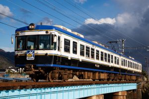 一畑電鉄5000系 「出雲大社号」5010編成さよなら運転 浜山公園北口→出雲大社前にて。(2025年1月撮影)