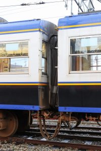 一畑電鉄5000系 5010編成 (2025年1月撮影) 妻面 ←5110号車|5010号車→