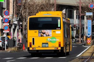 鹿児島市交通局 日野ブルーリボンシティハイブリッド (LJG-HU8JMGP･鹿児島200 か 1161)のリア。2025年1月撮影。