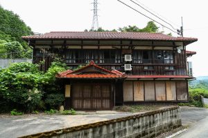 湯ノ峠温泉 岡田旅館の建物（山口県山陽小野田市）