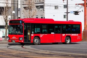 鹿児島市交通局 いすゞエルガ (2DG-LV290N3･鹿児島230 い 1001)。2025年1月撮影。