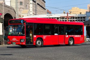 鹿児島市交通局 いすゞエルガ (QDG-LV290N1･鹿児島230 あ 1626)。2025年1月撮影。