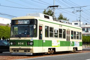 広島電鉄800形 804号 6号線江波行き 江波付近にて 2021年3月撮影。