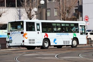 鹿児島交通 西工96MC (KC-UA460HAN･鹿児島200 か 1554･元大阪市交通局)の非公式側型式写真。2022年1月撮影。