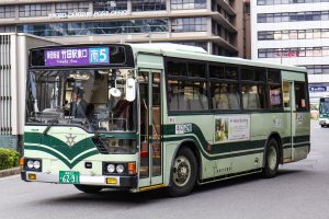 京都市交通局 エアロスターM (KC-MP617K 京都22 か 6291) 2013年4月撮影。