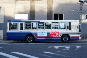 山梨交通 いすゞキュービック リフト(U-LV224K) C654号車 非公式側面（2021年2月撮影）