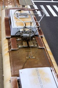 広島電鉄1900形 1901号の屋根 2015年7月撮影。