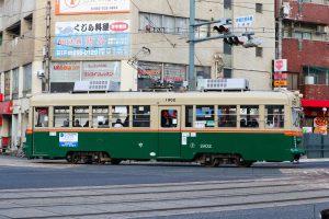 広島電鉄1900形 1902号の側面 2021年1月撮影。