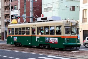 広島電鉄1900形 1910号 6号線 広島駅行き 2021年1月撮影。