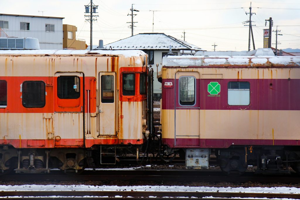 キロ80-60 美濃太田車両区で留置 2013-02-13