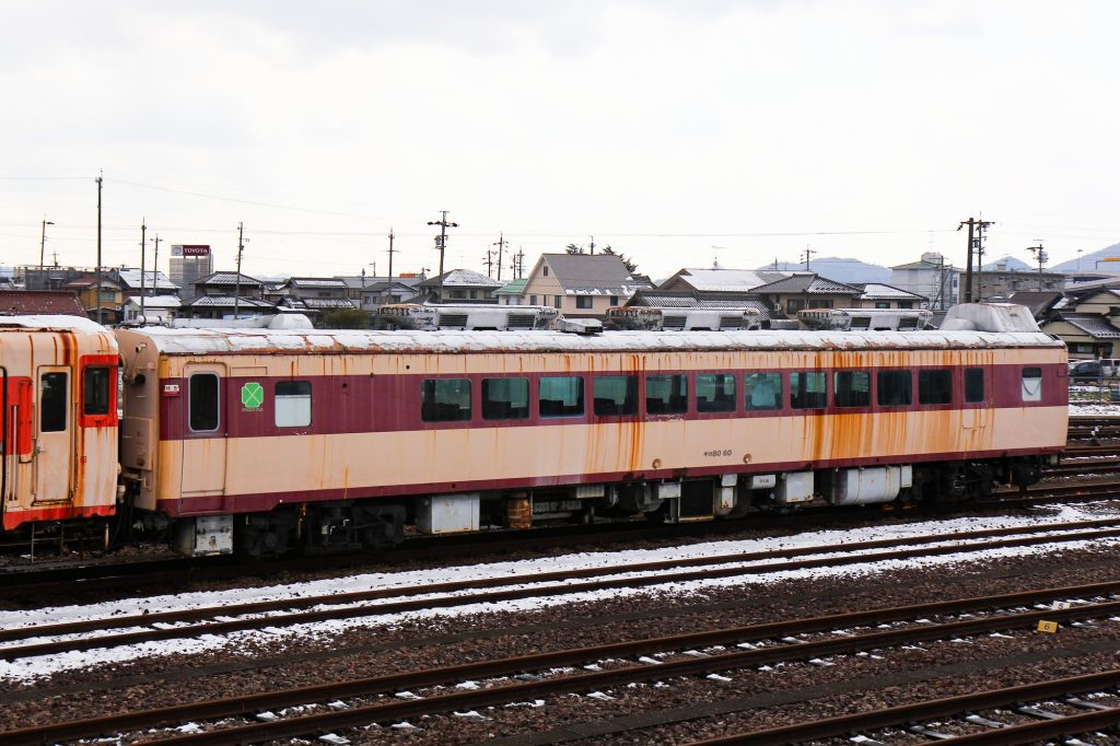 キロ80-60 美濃太田車両区で留置 2013-02-13