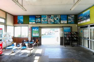 JR西日本･姫新線 林野駅の駅舎内装