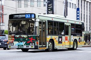 京都市交通局 ブルーリボン ノンステップ(KC-HU2PMCE 京都22 か 6666) 37系統 2015年9月撮影