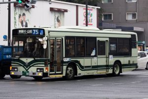 京都市交通局 ブルーリボン ノンステップ(KC-HU2PMCE 京都200 か 80) 75系統 2018年2月撮影