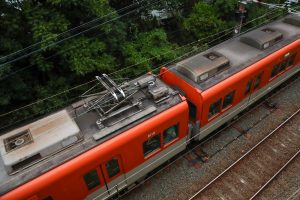 阪神電鉄8000系 8213F 屋根（2025年5月撮影）