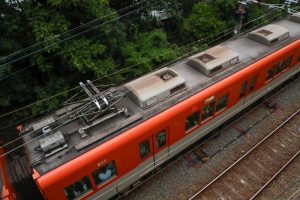 阪神電鉄8000系 8213F 屋根（2025年5月撮影）