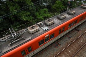 阪神電鉄8000系 8213F 屋根（2025年5月撮影）
