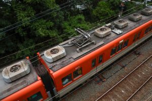 阪神電鉄8000系 8213F 屋根（2025年5月撮影）