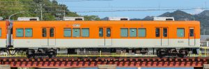 阪神8000系 8229F 8229号車の側面 (タイプⅢ) 2020年10月撮影