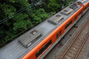 阪神電鉄8000系 8249F 屋根（2025年5月撮影）