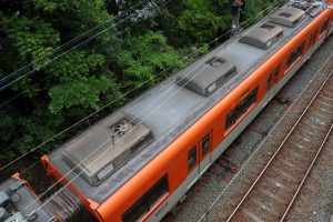 阪神電鉄8000系 8249F 屋根（2025年5月撮影）